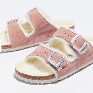 NWT Birkenstock Arizona Shearling . Pink Clay. Size 40. Never Worn in box